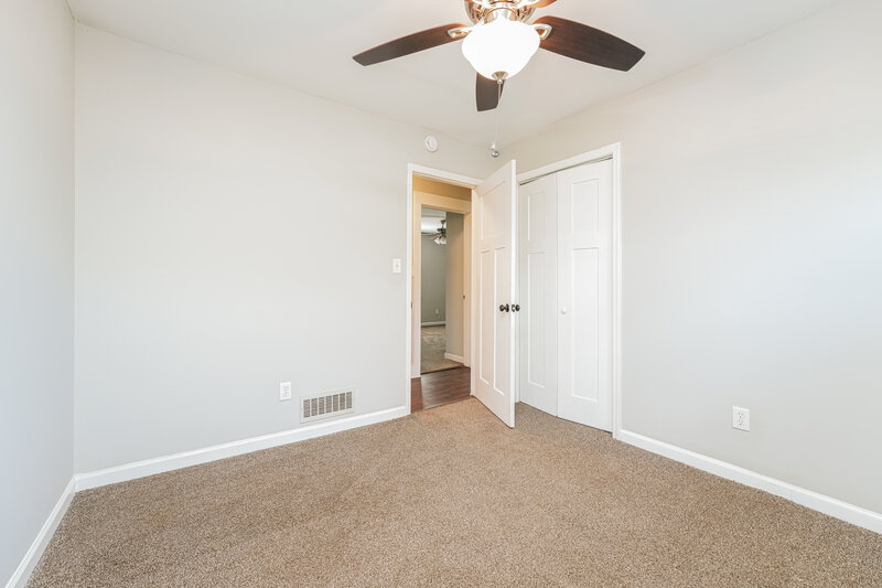 2,010/Mo, 299 Cindy Dr Conyers, GA 30094 Bedroom View