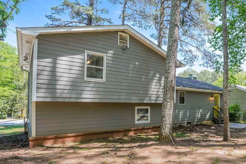 2,010/Mo, 299 Cindy Dr Conyers, GA 30094 Rear View