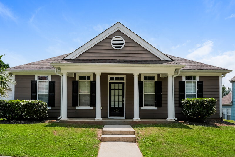 2,155/Mo, 605 Brookwater Dr Stockbridge, GA 30281 External View