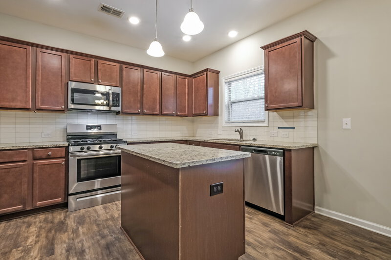 2,170/Mo, 345 Lenore Court Hiram, GA 30141 Kitchen View