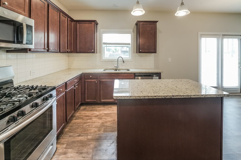 2,300/Mo, 314 Lenore Court Hiram, GA 30141 Kitchen View