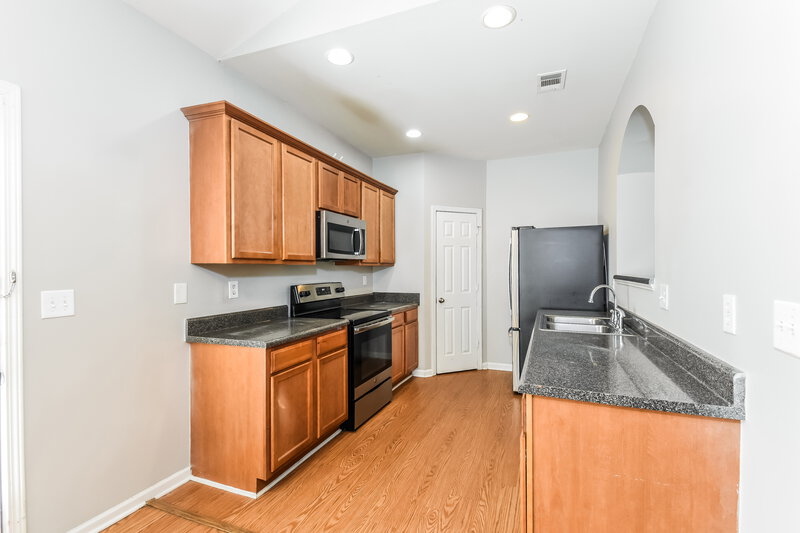 2,900/Mo, 204 Happy Trail Locust Grove, GA 30248 Kitchen View