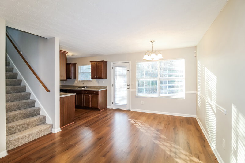 1,875/Mo, 87 Belmont Park Dr Newnan, GA 30263 Dining Room View