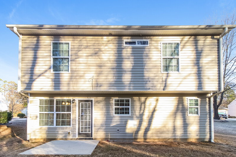 1,875/Mo, 87 Belmont Park Dr Newnan, GA 30263 Rear View