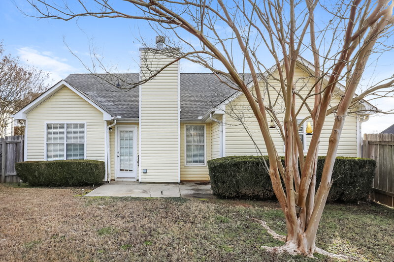 1,730/Mo, 306 Breezy Hill Walk Stockbridge, GA 30281 Rear View