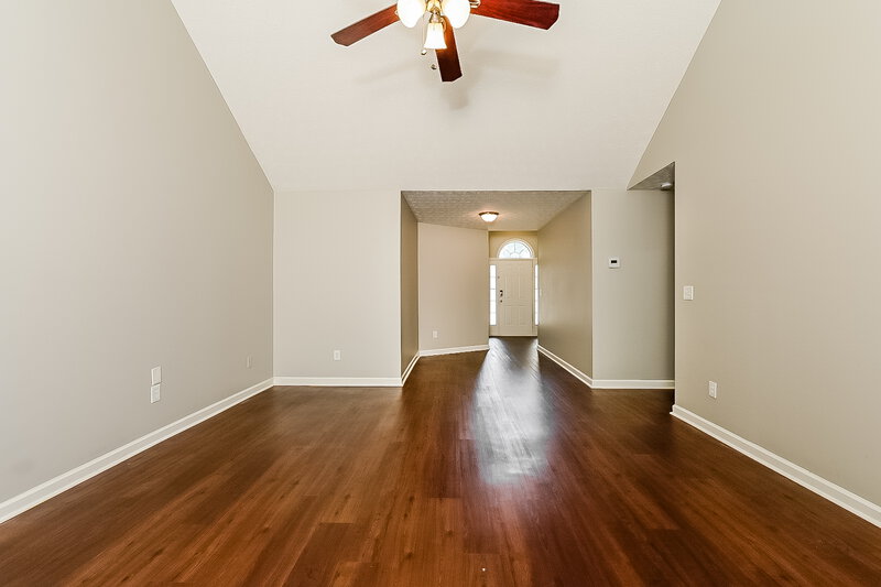 1,675/Mo, 188 Willow Springs Lane Stockbridge, GA 30281 Living Room View 2