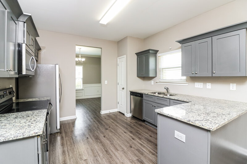 2,750/Mo, 92 Moss Way Cartersville, GA 30120 Kitchen View 2