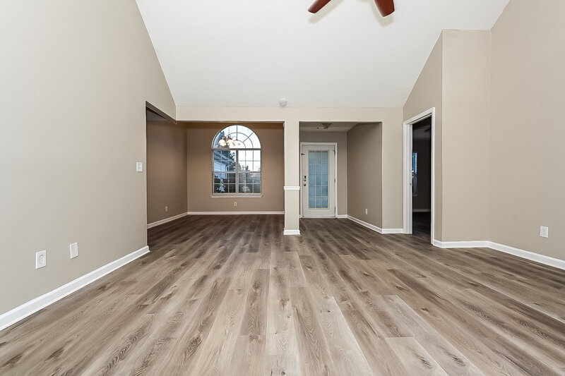 2,630/Mo, 1672 Zacharys Way McDonough, GA 30253 Living Room View 2