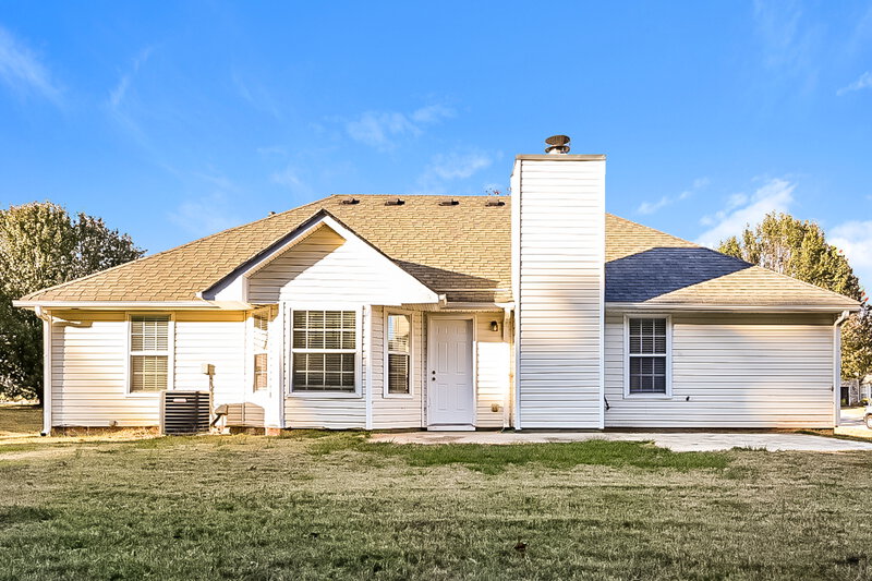 2,630/Mo, 1672 Zacharys Way McDonough, GA 30253 Rear View