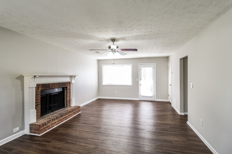 2,085/Mo, 1340 Grayland Hills Dr Lawrenceville, GA 30046 Living Room View 2