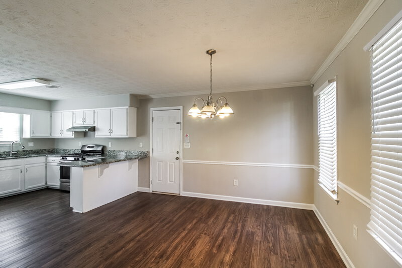 2,085/Mo, 1340 Grayland Hills Dr Lawrenceville, GA 30046 Dining Room View 2