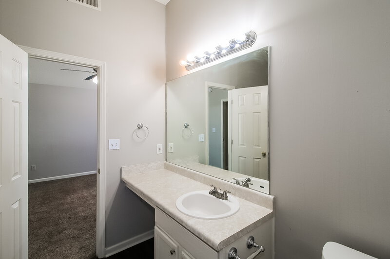 1,835/Mo, 444 Gresham Drive Stockbridge, GA 30281 Main Bathroom View