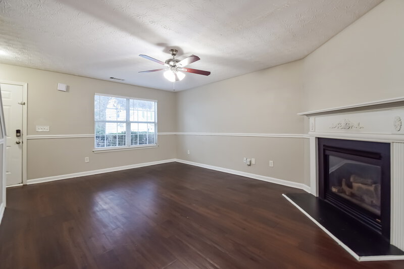 2,900/Mo, 343 Clearsprings Drive Lawrenceville, GA 30046 Living Room View