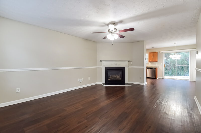 2,900/Mo, 343 Clearsprings Drive Lawrenceville, GA 30046 Living Room View 2