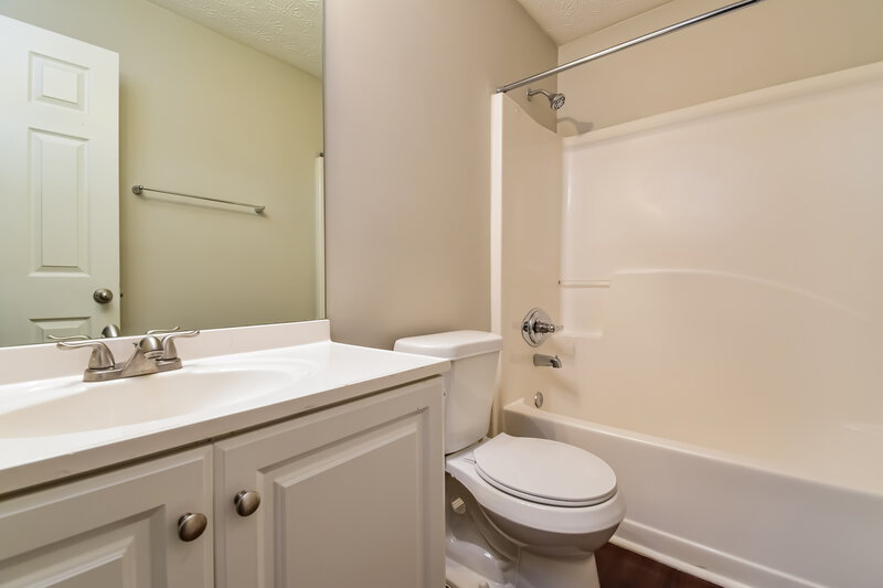2,900/Mo, 343 Clearsprings Drive Lawrenceville, GA 30046 Bathroom View