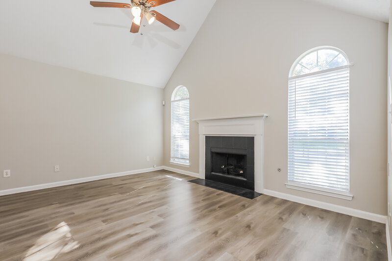 1,930/Mo, 405 Sage Court Stockbridge, GA 30281 Living Room View 2