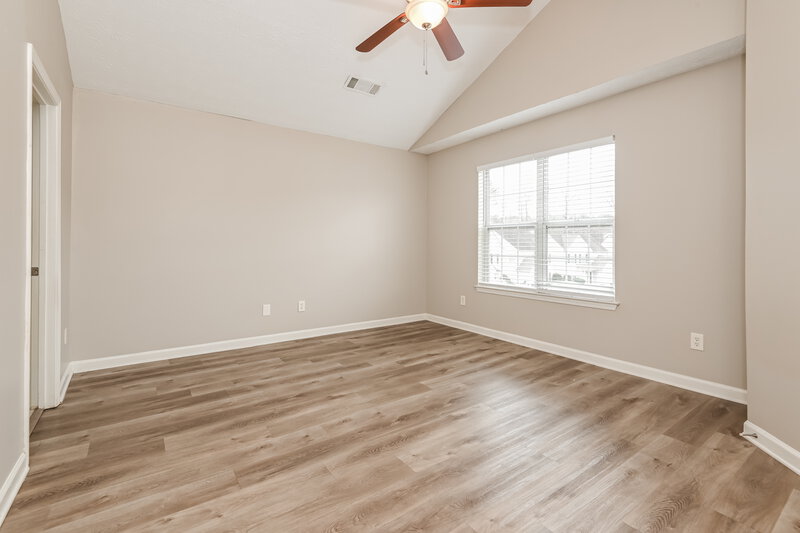 2,135/Mo, 425 Village Bluff Dr Lawrenceville, GA 30046 Main Bedroom View