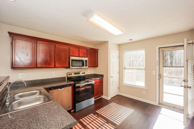 1,805/Mo, 316 Lauren Dr Fairburn, GA 30213 Kitchen View 3