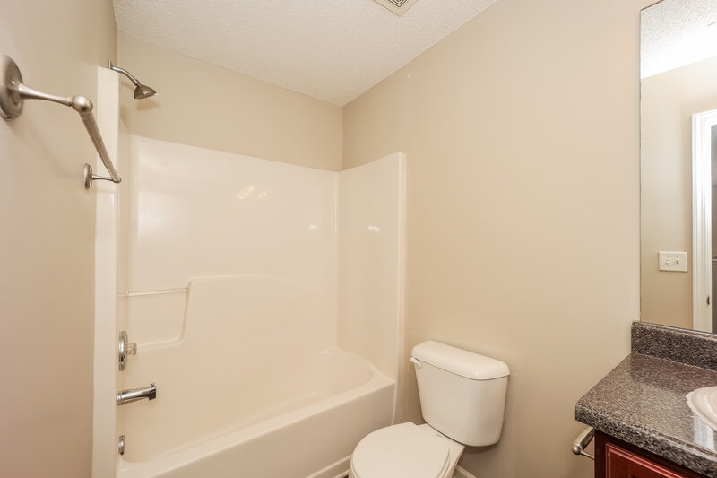 1,805/Mo, 316 Lauren Dr Fairburn, GA 30213 Bathroom View
