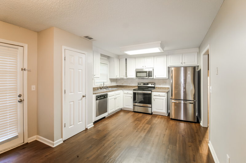 2,570/Mo, 2847 James Henry Dr Dacula, GA 30019 Kitchen View
