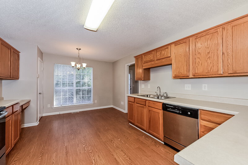 3,330/Mo, 134 Brookhaven Lane McDonough, GA 30253 Kitchen View 2