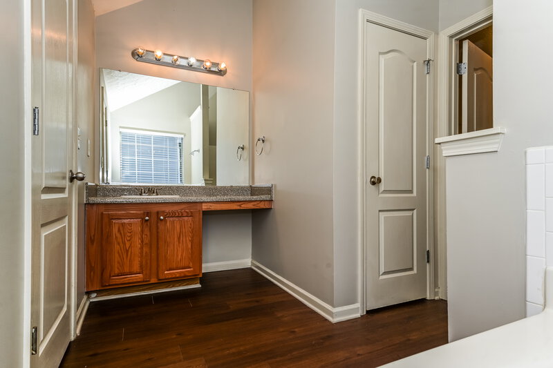 3,210/Mo, 609 Mohawk Circle Stockbridge, GA 30281 Main Bathroom View 2