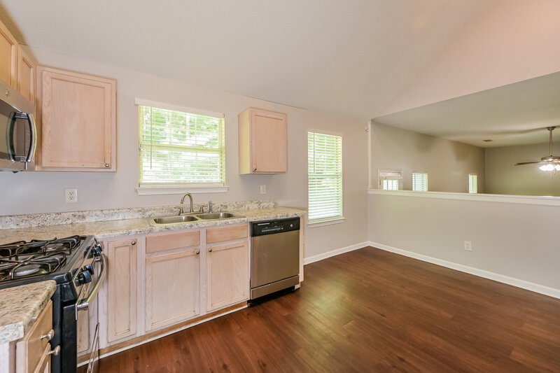 1,980/Mo, 3154 Lower Creek Dr Douglasville, GA 30135 Kitchen View