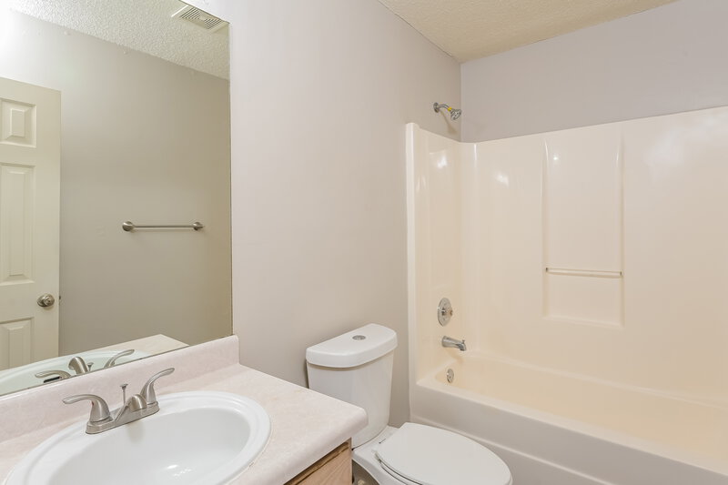1,980/Mo, 3154 Lower Creek Dr Douglasville, GA 30135 Bathroom View