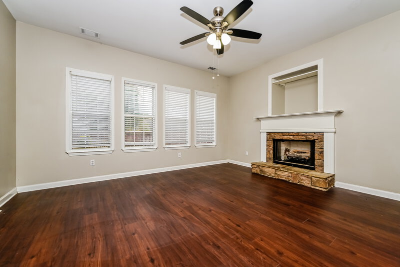1,970/Mo, 613 Brookwater Drive Stockbridge, GA 30281 Family Room View