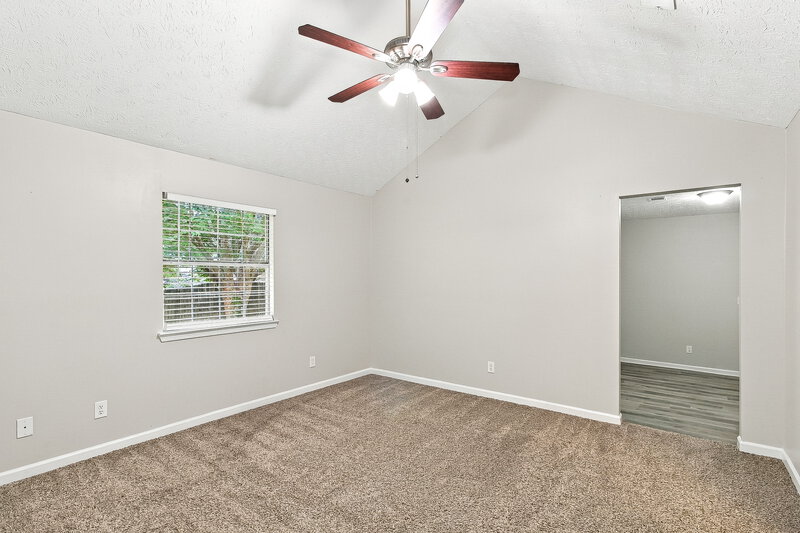 2,000/Mo, 505 Horseshoe Circle Stockbridge, GA 30281 Primary Bedroom View