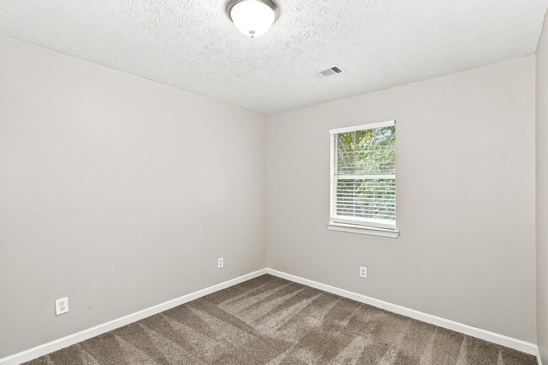 2,000/Mo, 505 Horseshoe Circle Stockbridge, GA 30281 Bedroom View 3
