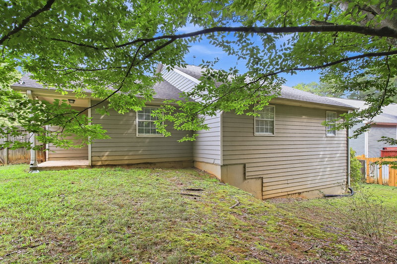 2,000/Mo, 505 Horseshoe Circle Stockbridge, GA 30281 Rear View