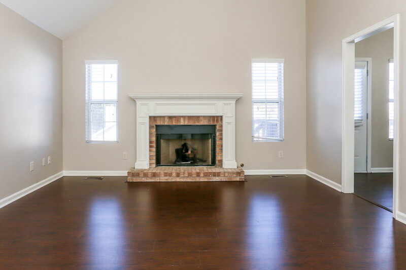2,620/Mo, 1481 Roberts Dr Mableton, GA 30126 Living Room View 2