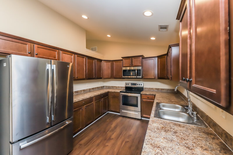 2,265/Mo, 104 Skylar Court Dallas, GA 30157 Kitchen View