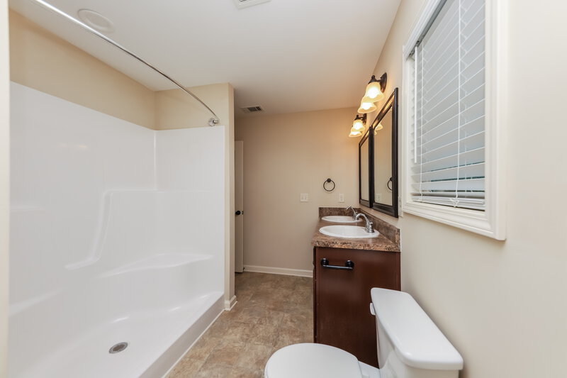 2,265/Mo, 104 Skylar Court Dallas, GA 30157 Bathroom View