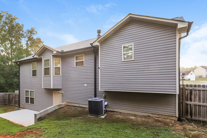 2,265/Mo, 104 Skylar Court Dallas, GA 30157 Rear View