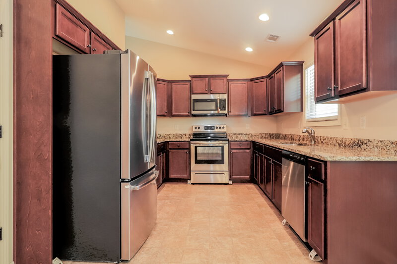 2,290/Mo, 100 Comet Ct Dallas, GA 30157 Kitchen View