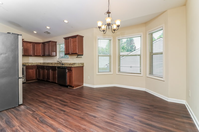 2,225/Mo, 100 Comet Ct Dallas, GA 30157 Dining Room View