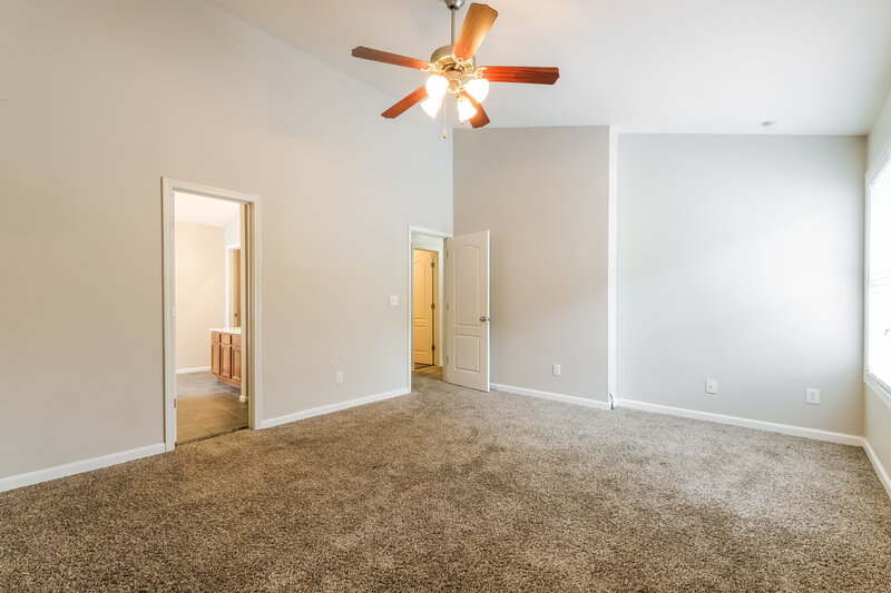 2,230/Mo, 6522 Grand Hickory Dr Braselton, GA 30517 Main Bedroom View 2