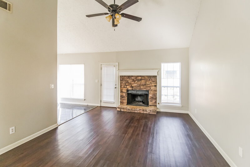 3,140/Mo, 685 Chaseridge Drive McDonough, GA 30253 Living Room View