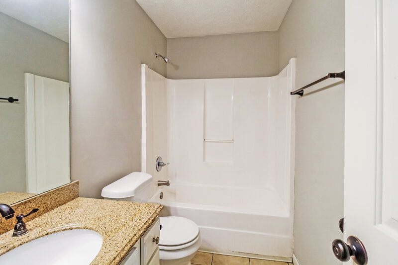 3,140/Mo, 685 Chaseridge Drive McDonough, GA 30253 Bathroom View