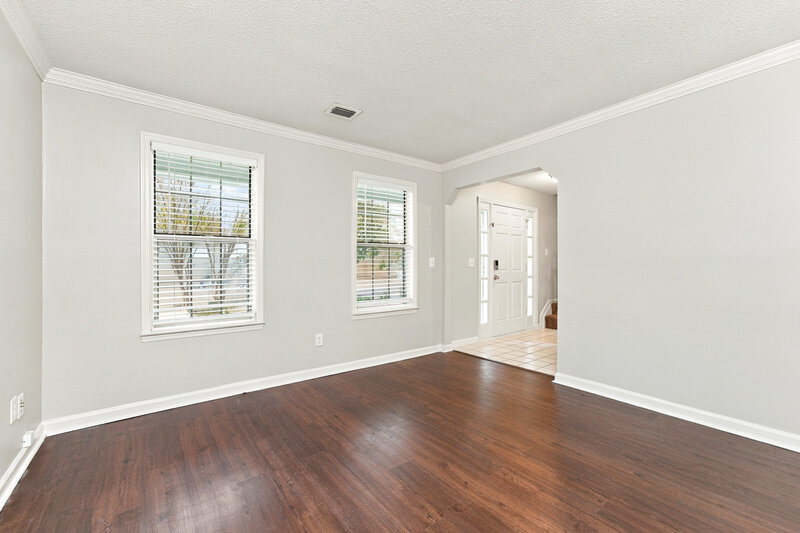 2,270/Mo, 900 Lauren Kay Ct Lawrenceville, GA 30046 Living Room View 2