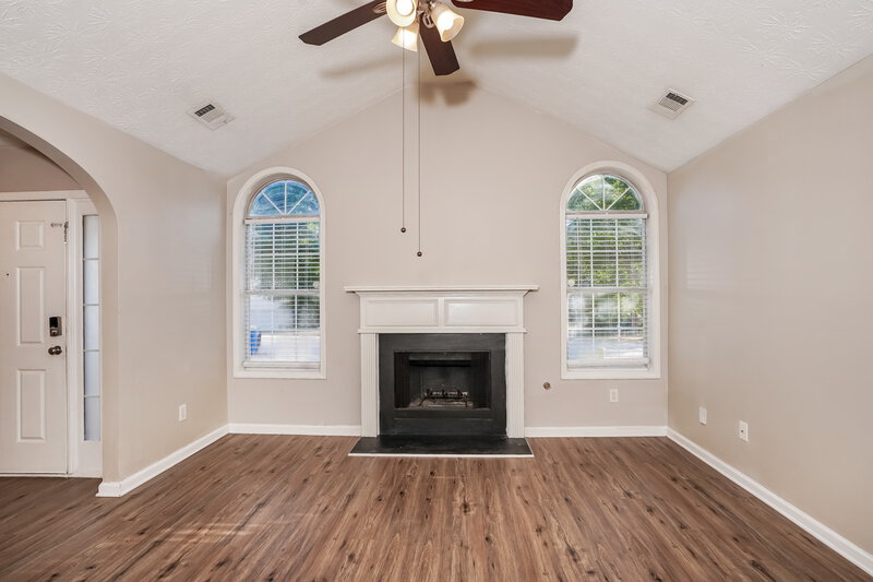 1,915/Mo, 1785 Neighborhood Walk McDonough, GA 30252 Living Room View