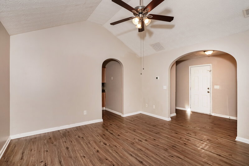 1,915/Mo, 1785 Neighborhood Walk McDonough, GA 30252 Living Room View 2