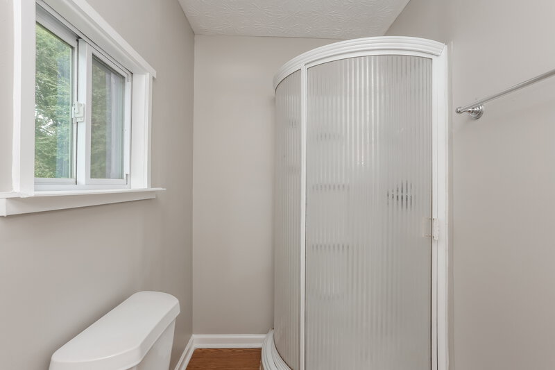 2,080/Mo, 490 Radio Ct Lawrenceville, GA 30046 Main Bathroom View 2