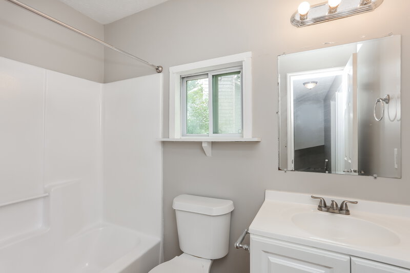 2,080/Mo, 490 Radio Ct Lawrenceville, GA 30046 Bathroom View