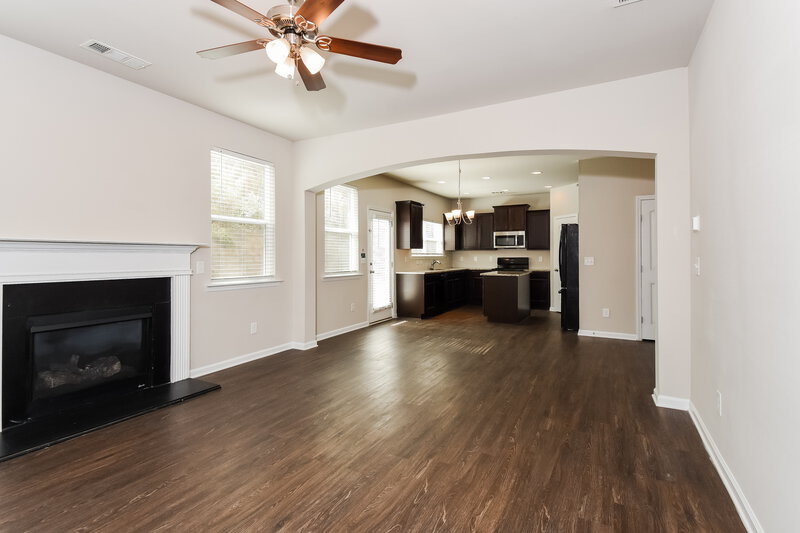 1,900/Mo, 220 Foggy Creek Lane Hiram, GA 30141 Living Room View 2