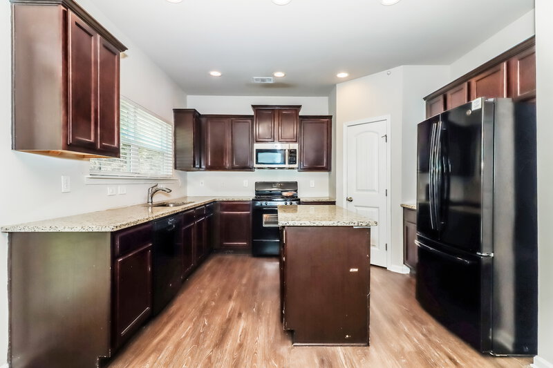 1,965/Mo, 220 Foggy Creek Lane Hiram, GA 30141 Kitchen View