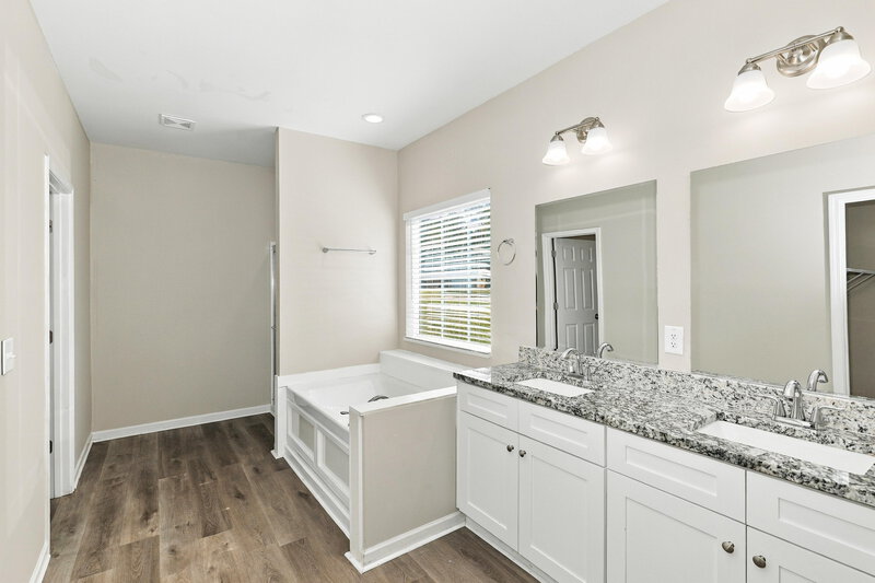2,295/Mo, 1153 Pebble Ridge Dr Hampton, GA 30228 Primary Bathroom View