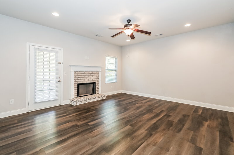 2,160/Mo, 1157 Pebble Ridge Dr Hampton, GA 30228 Living Room View